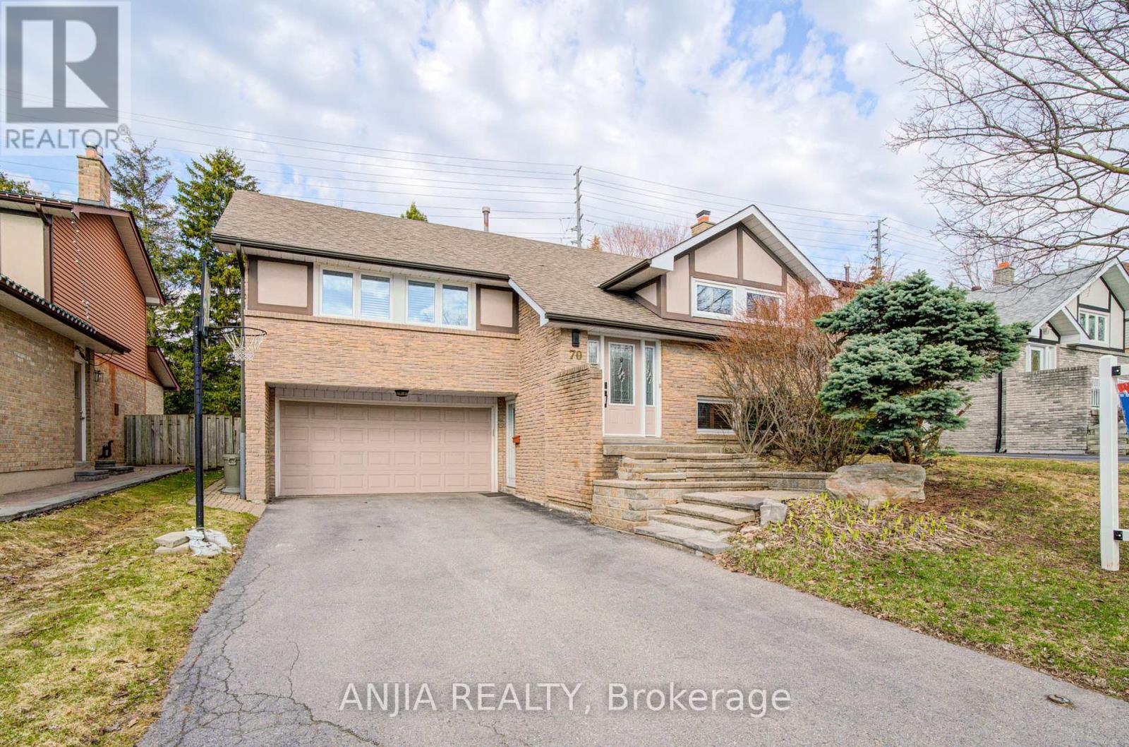 Detached at 70 BRIARWOOD ROAD, Markham (Unionville)
