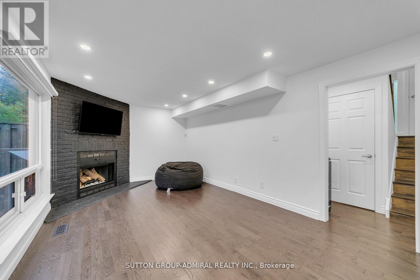 Townhouse at 40 STATELY WAY, Markham
