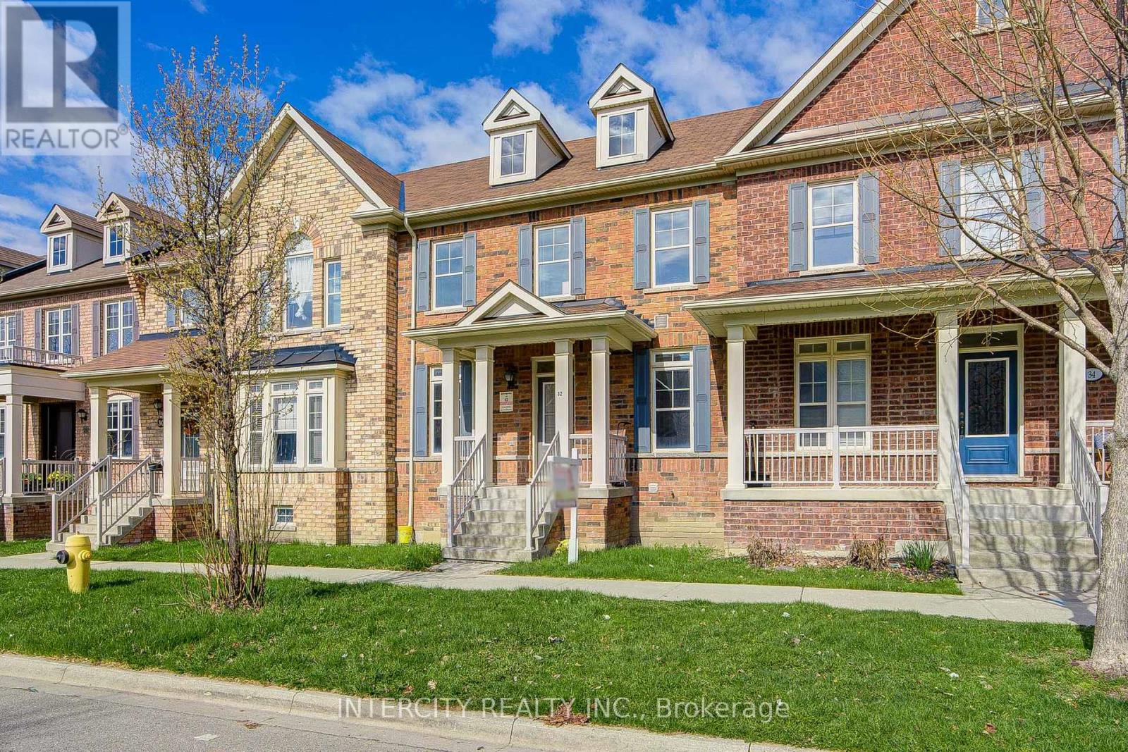 Townhouse at 32 IVORY SILK DRIVE, Markham (Cathedraltown)