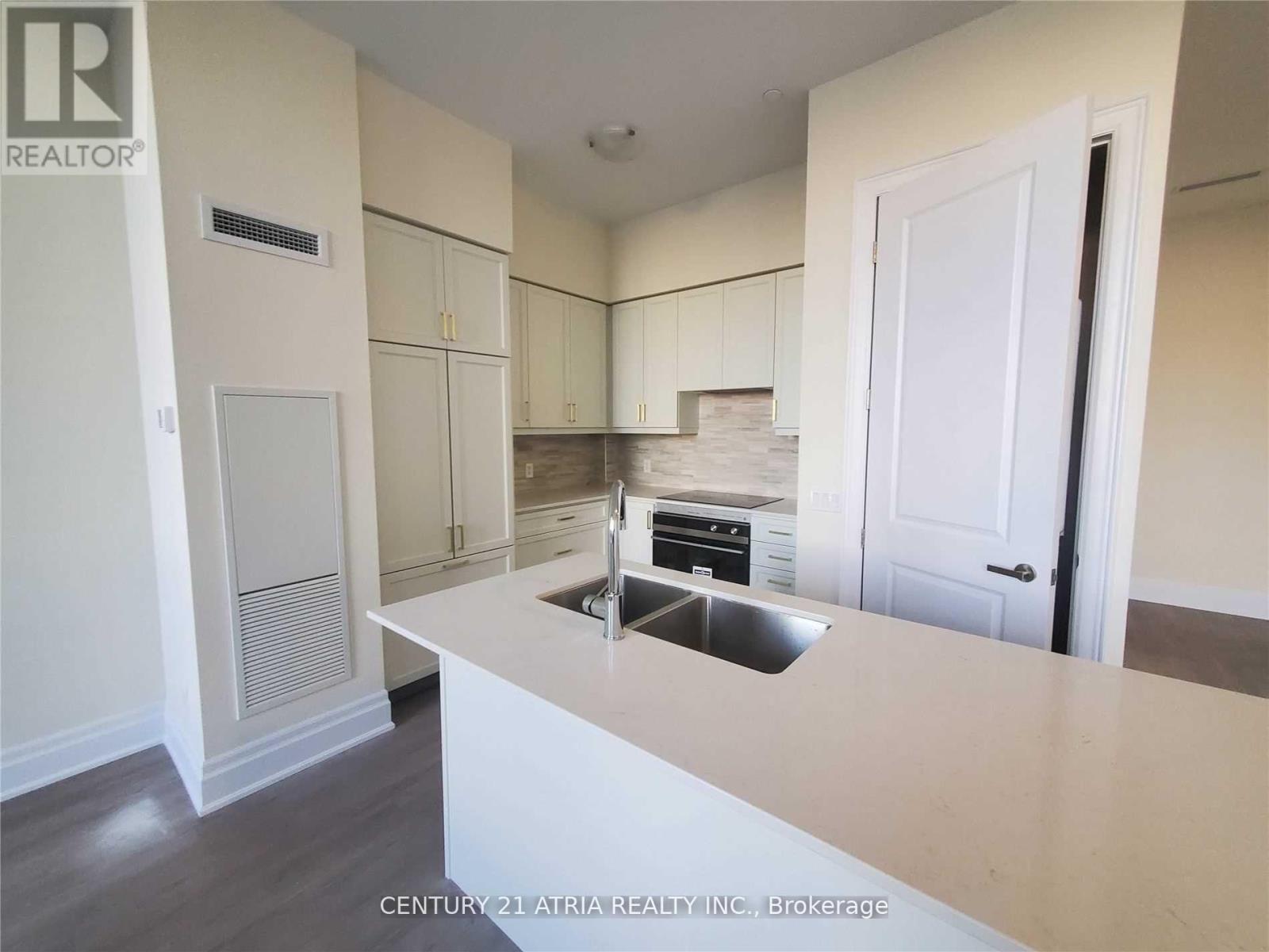 Apartment at 102 - 9085 JANE STREET, Vaughan (Concord)