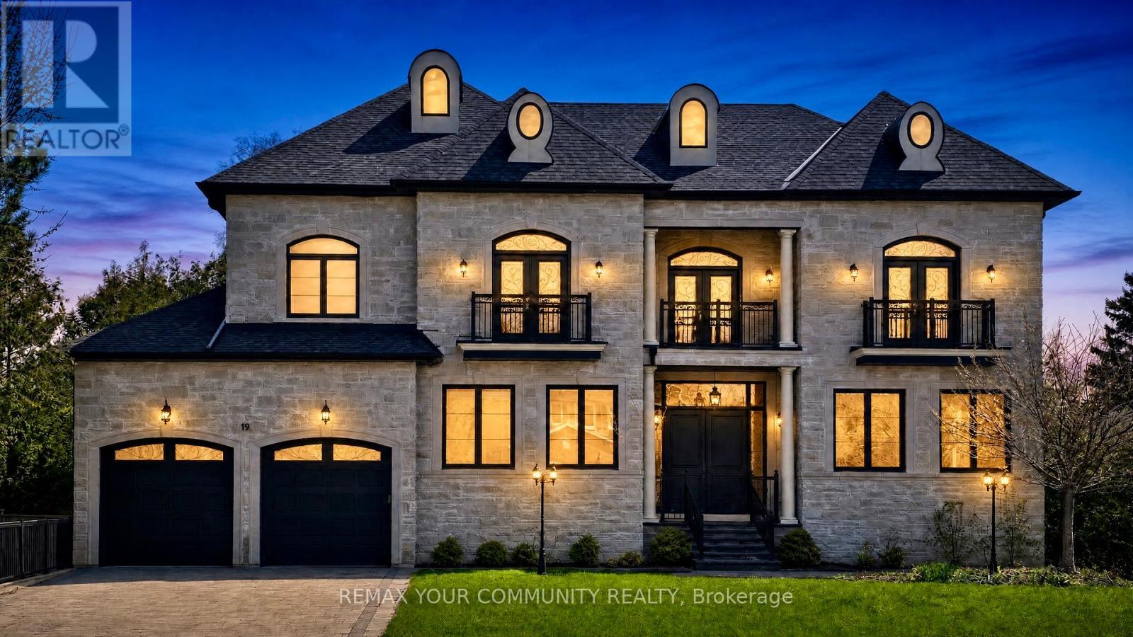 Detached at 19 BLYTH STREET, Richmond Hill (Oak Ridges)