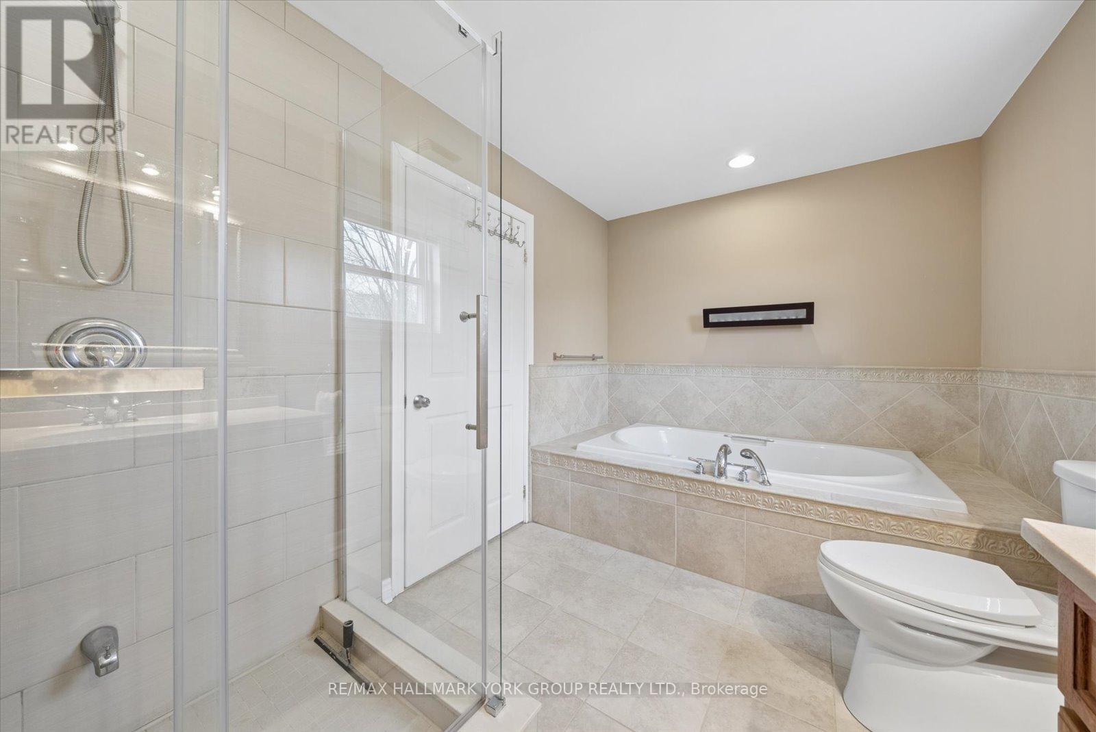 Detached at 168 IRVING DRIVE, Georgina