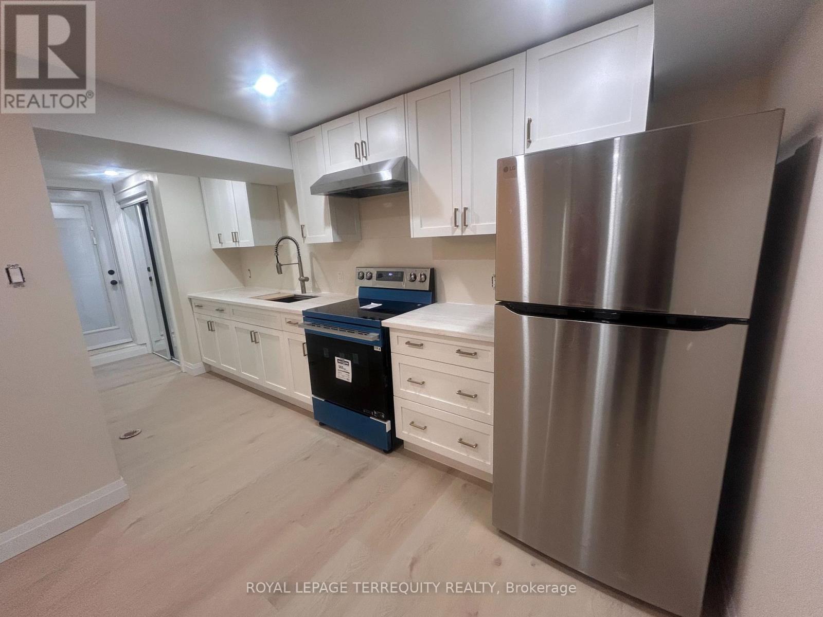 Detached at 4 SUTTON COURT, Markham