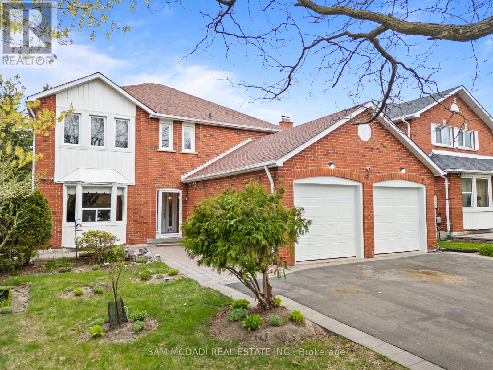 Detached at 8 BROOKLYN CRESCENT, Markham (Unionville)