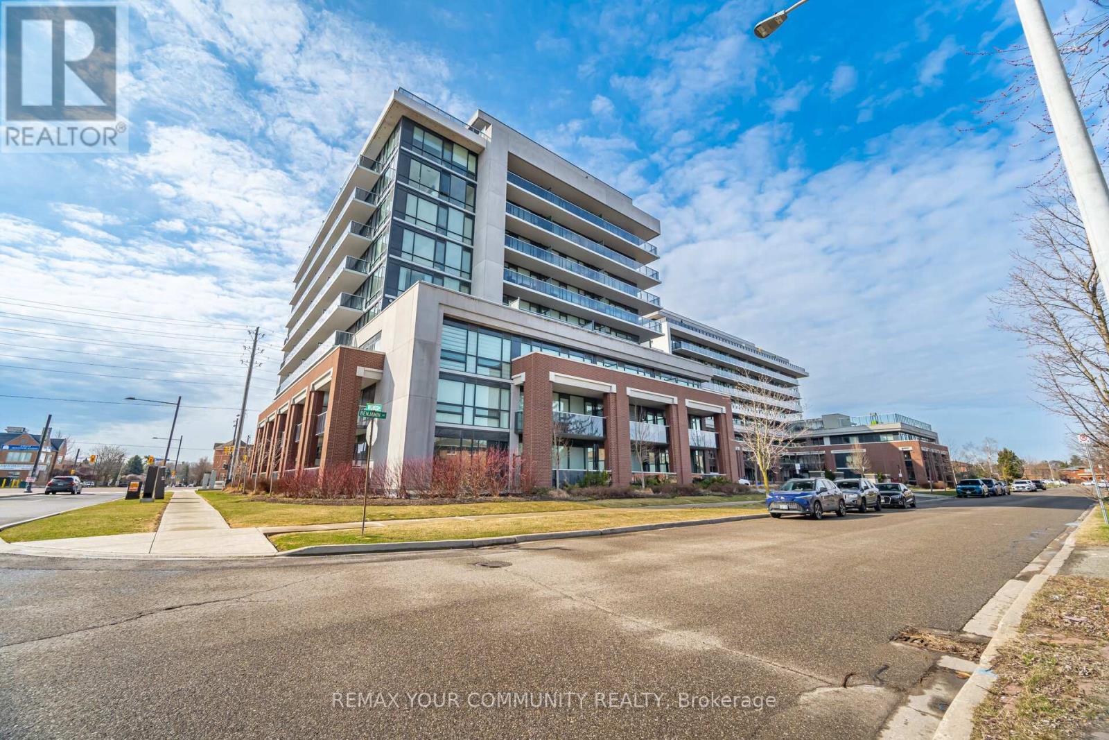 Apartment at 105 - 4800 HIGHWAY 7 HIGHWAY, Vaughan (East Woodbridge)