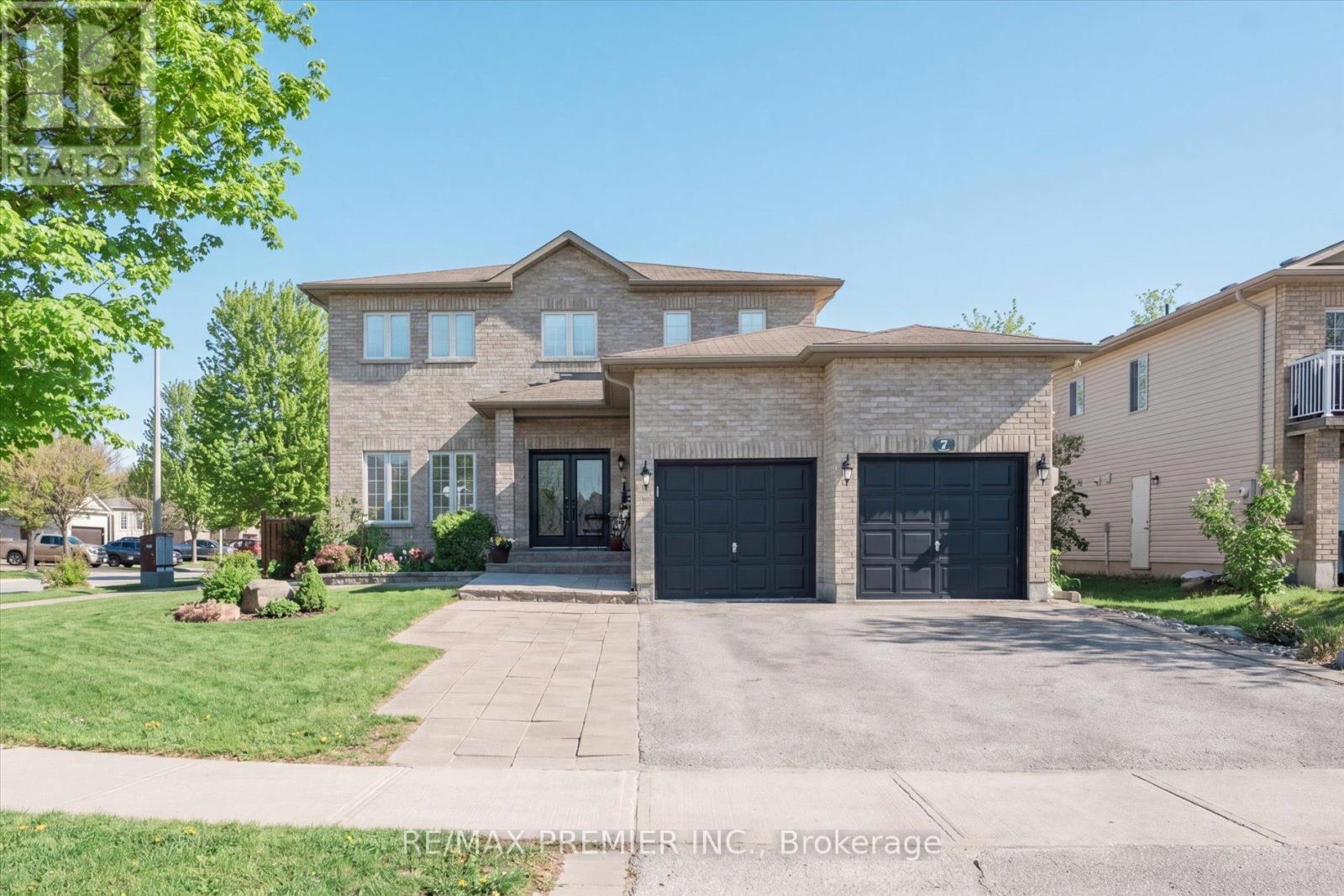 Detached at 7 STONEMOUNT CRESCENT, Essa (Angus)