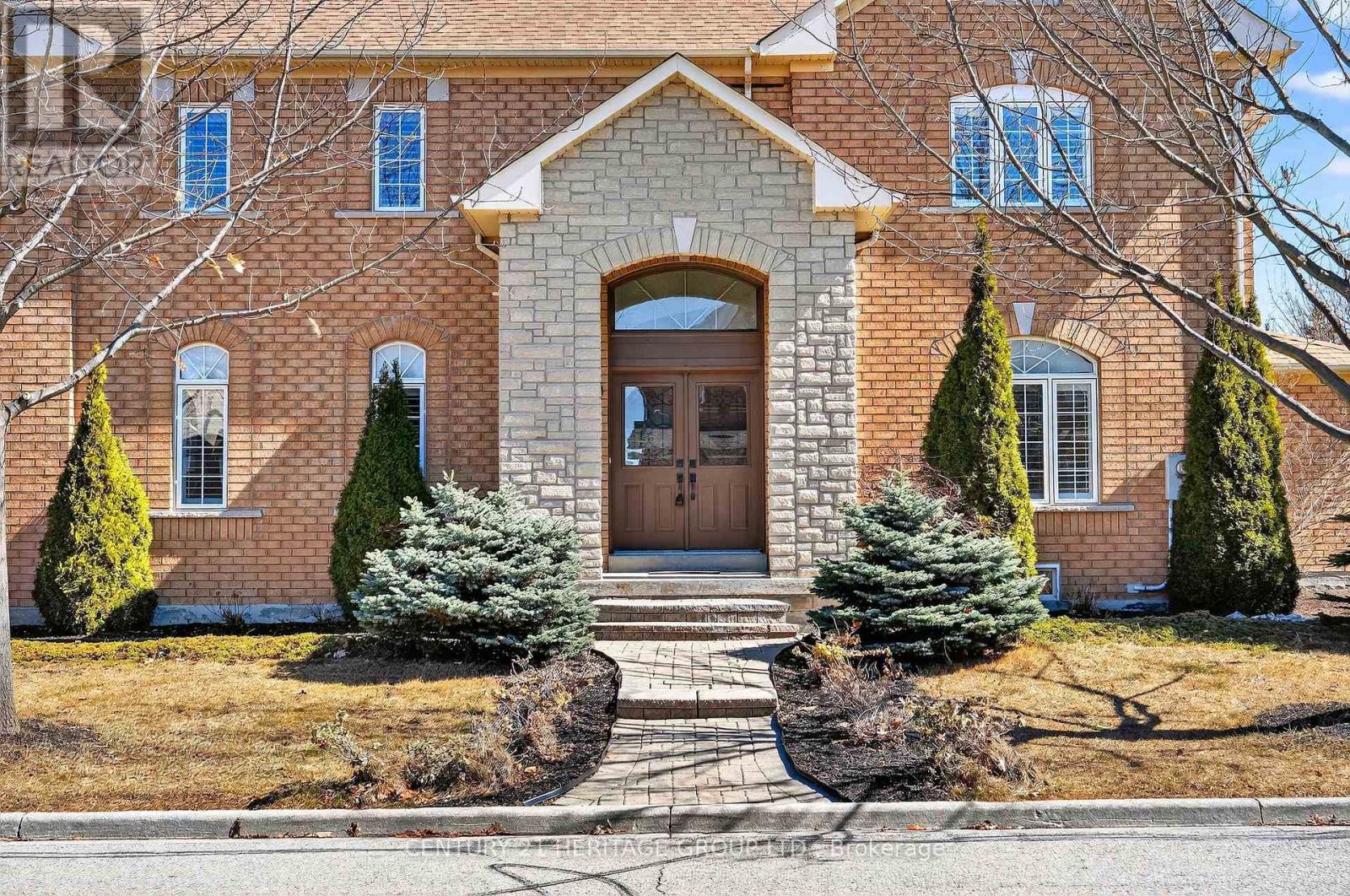 Detached at 2 ADAM ERNST COURT, Vaughan (Vellore Village)