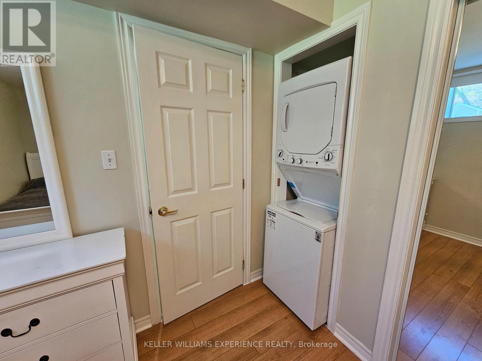 Detached at 8529 9TH LINE, Essa