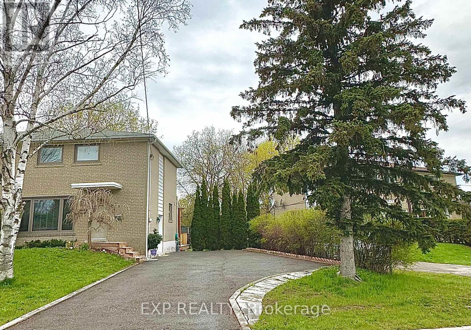 Semi-Detached/Link at 28 BAILEY CRESCENT, Aurora (Aurora Highlands)