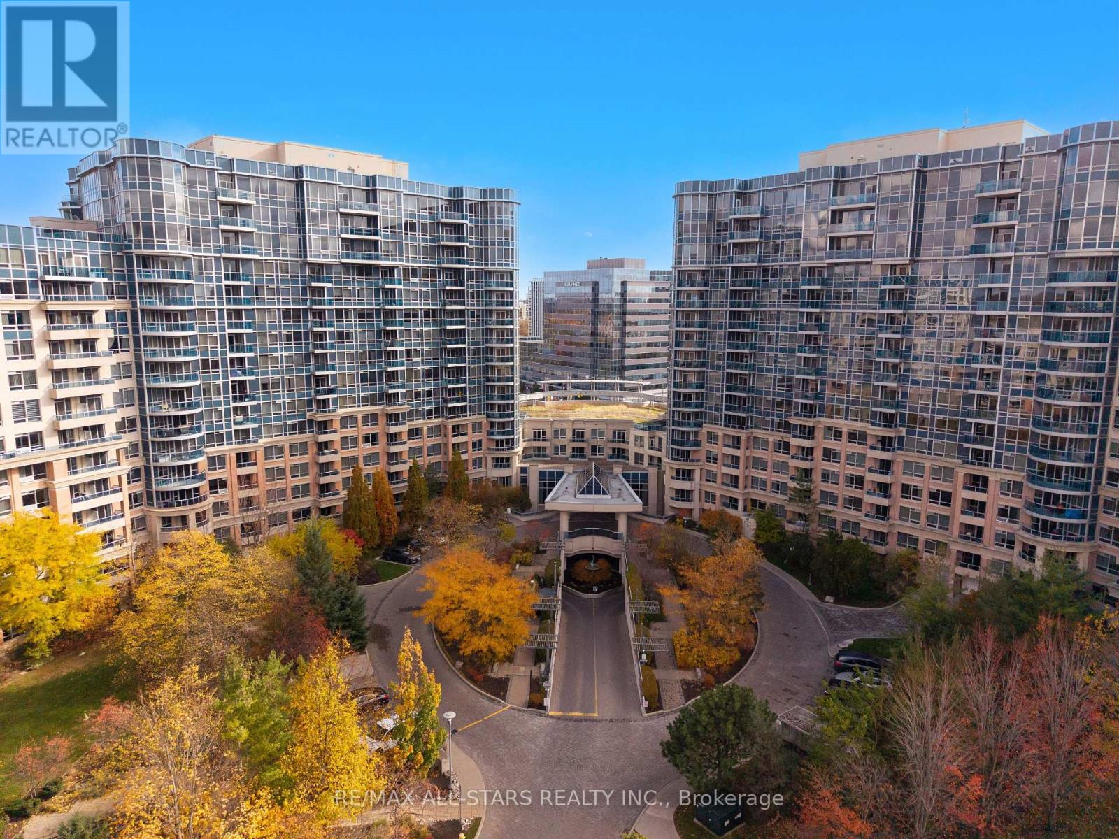 Apartment at 536 - 33 COX BOULEVARD, Markham (Unionville)