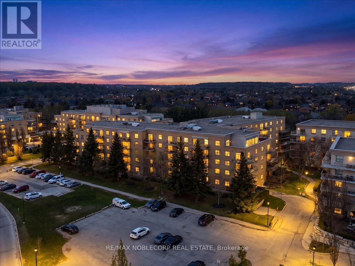 Apartment at 111 - 2502 RUTHERFORD ROAD, Vaughan (Maple)