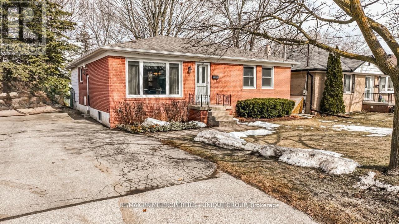 Detached at 425 CENTRE STREET E, Richmond Hill (Crosby)