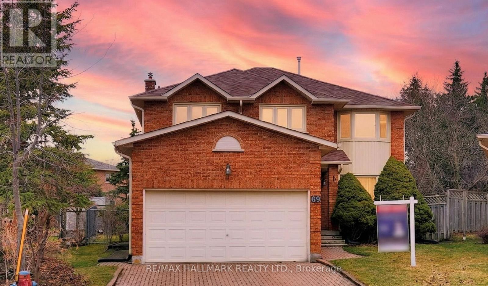 Detached at 69 DUNBARTON COURT, Richmond Hill (Harding)