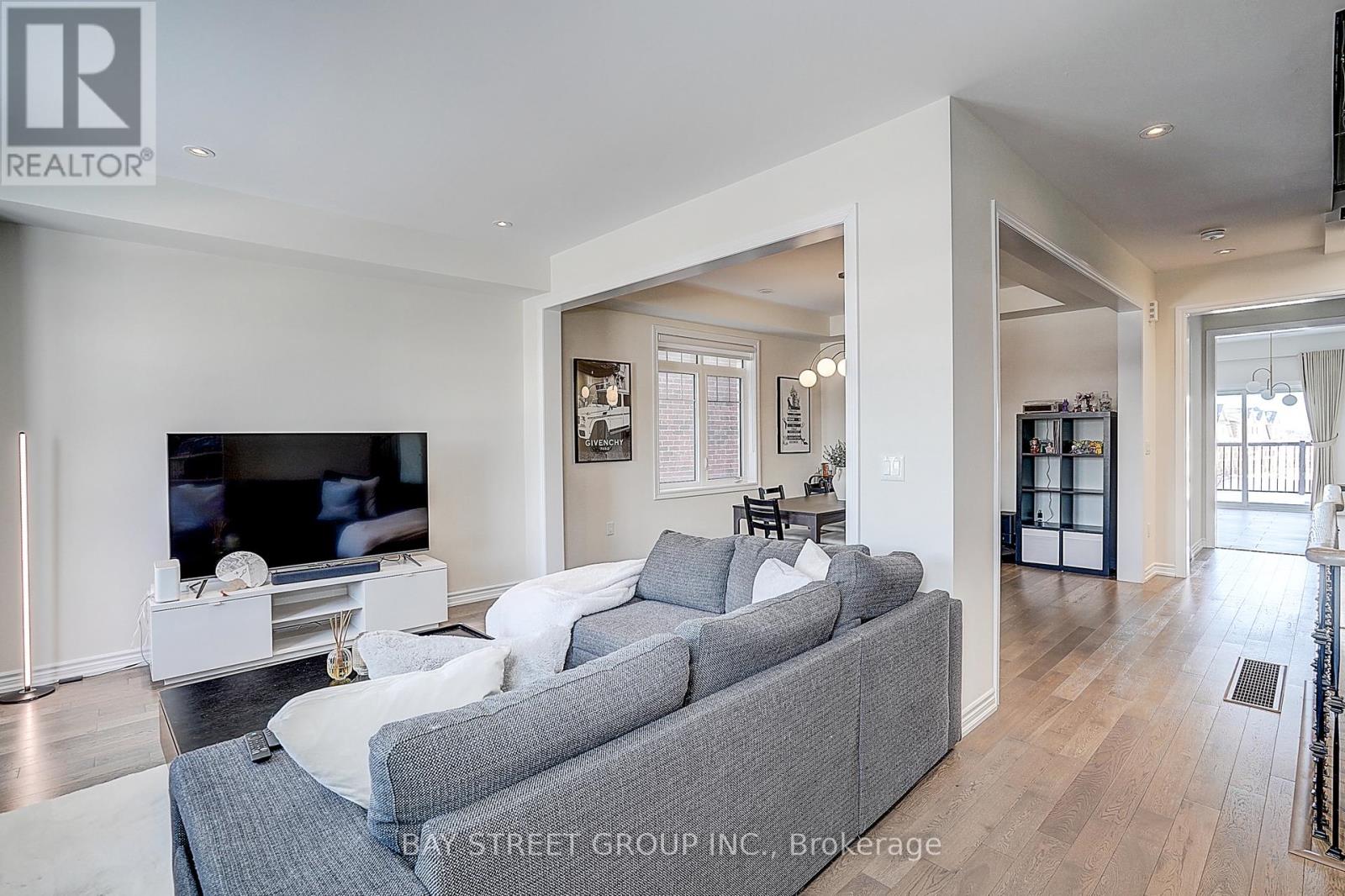 Townhouse at 10943 VICTORIA SQUARE BOULEVARD, Markham