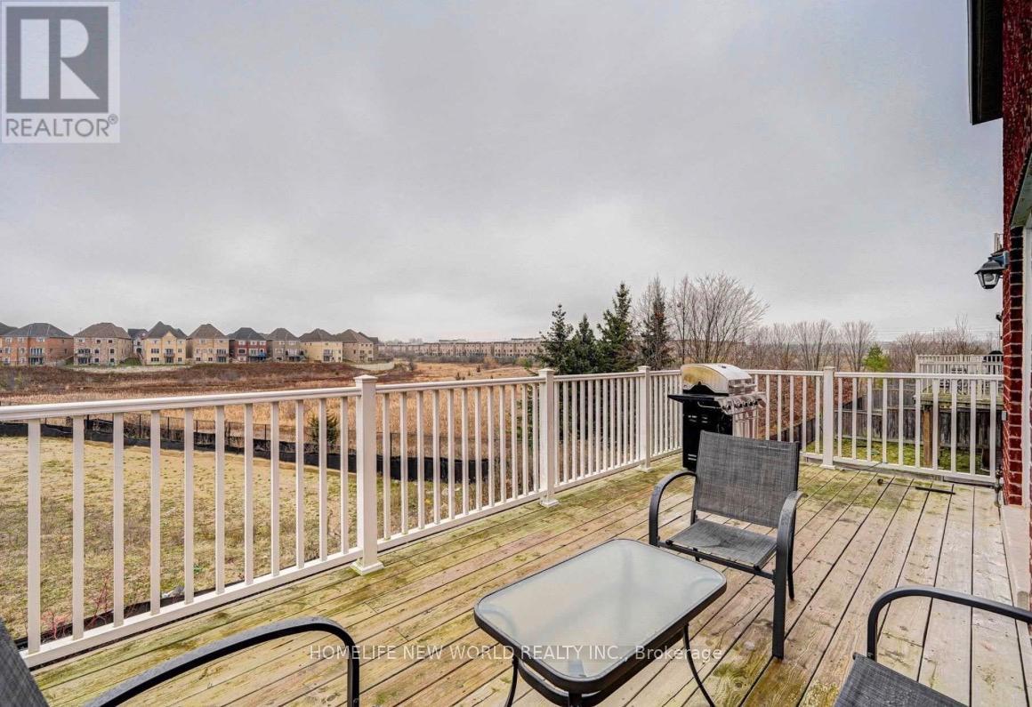 Detached at 83 KANE CRESCENT, Aurora