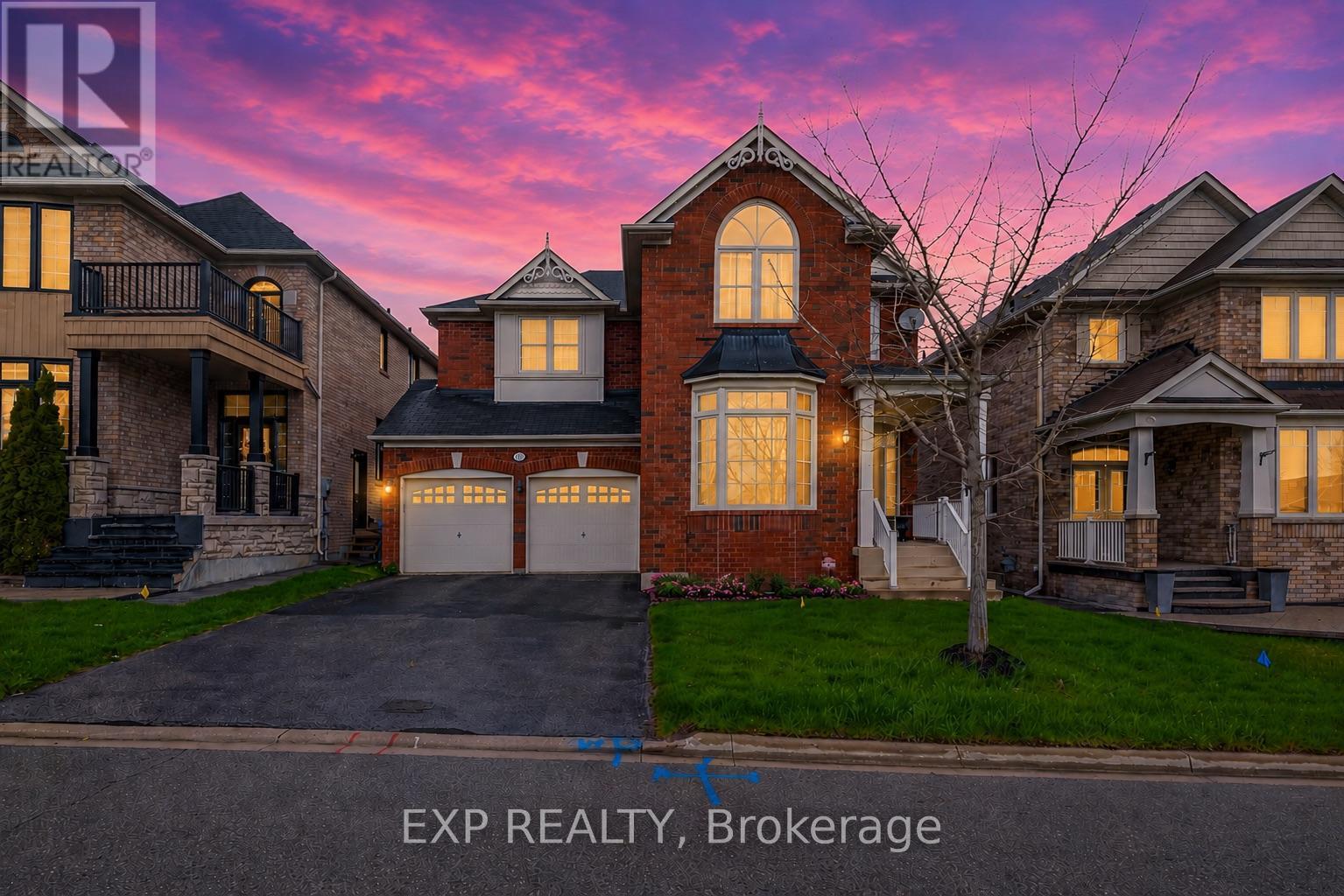 Detached at 323 CHERYL MEWS BOULEVARD, Newmarket (Woodland Hill)