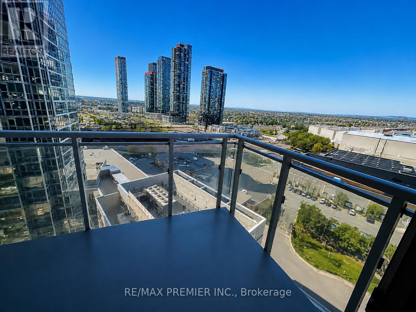 Apartment at 1406 - 2908 HIGHWAY 7 ROAD, Vaughan (Concord)
