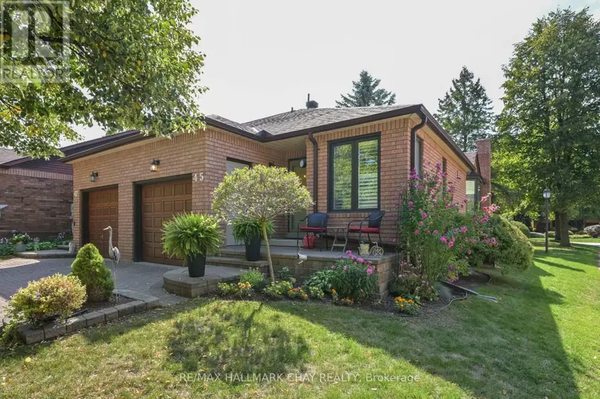 Townhouse at 45 GREEN BRIAR ROAD, New Tecumseth