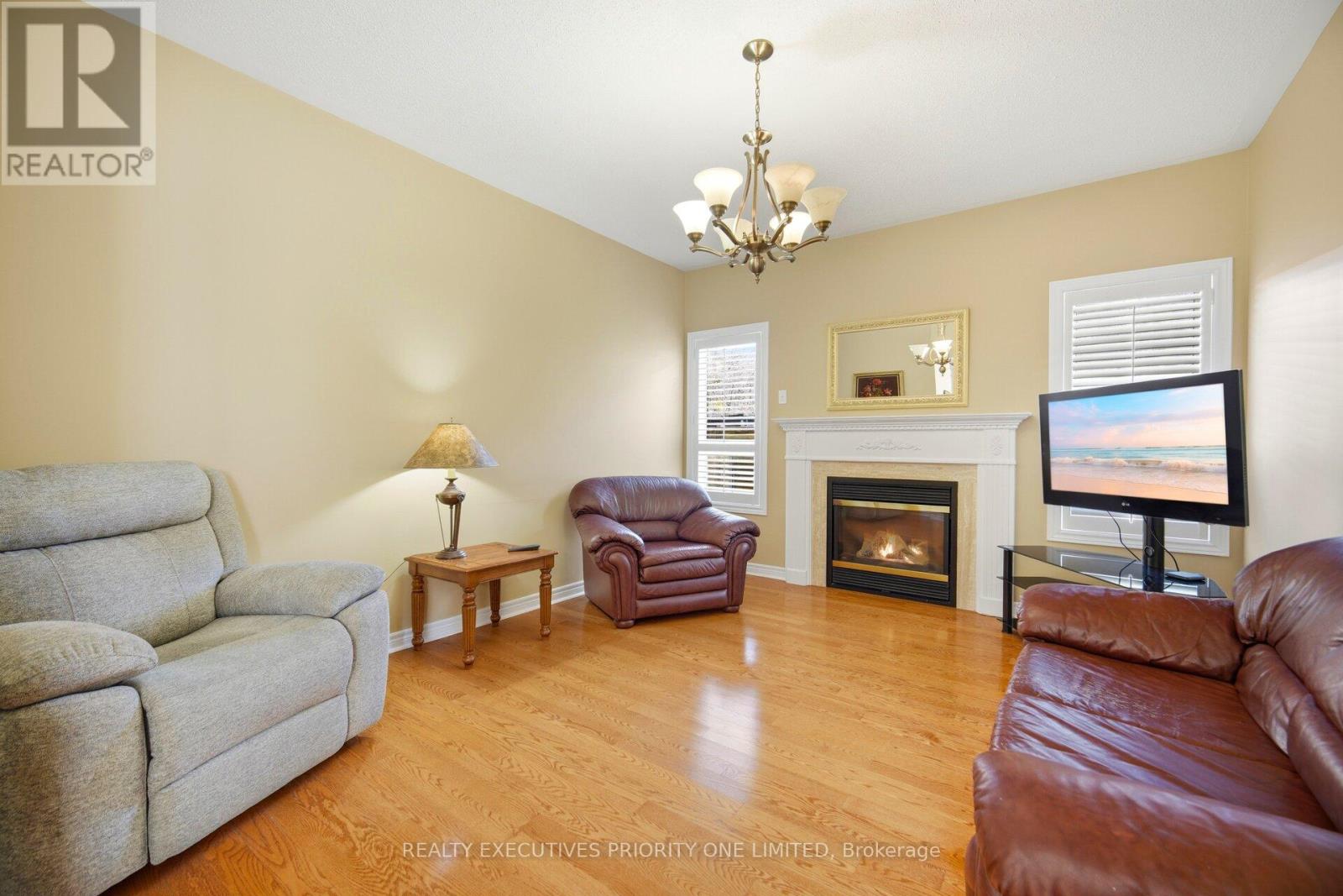 Detached at 10 BOTTERO DRIVE, Vaughan
