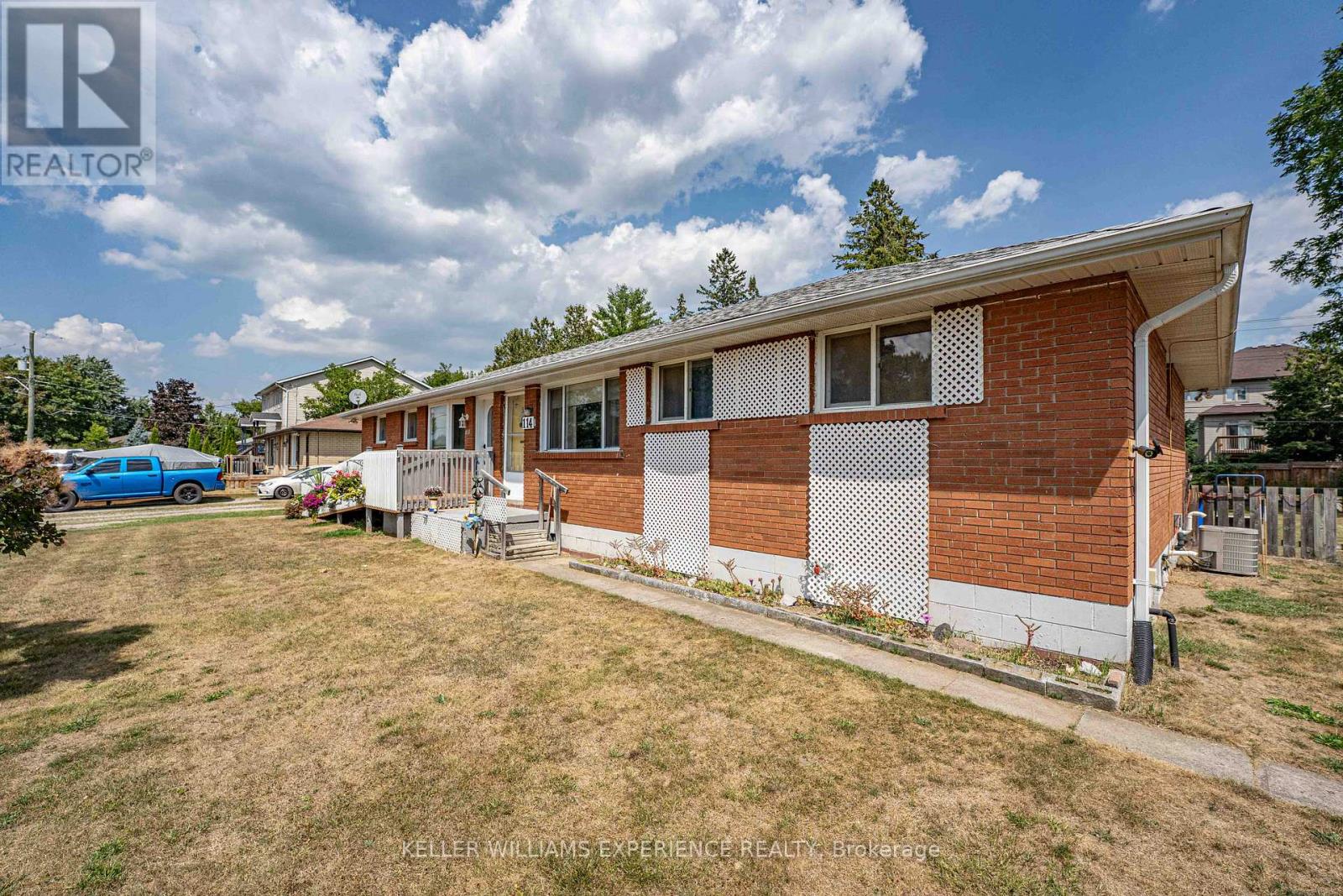 Semi-Detached/Link at 114 MALCOLM STREET, Essa