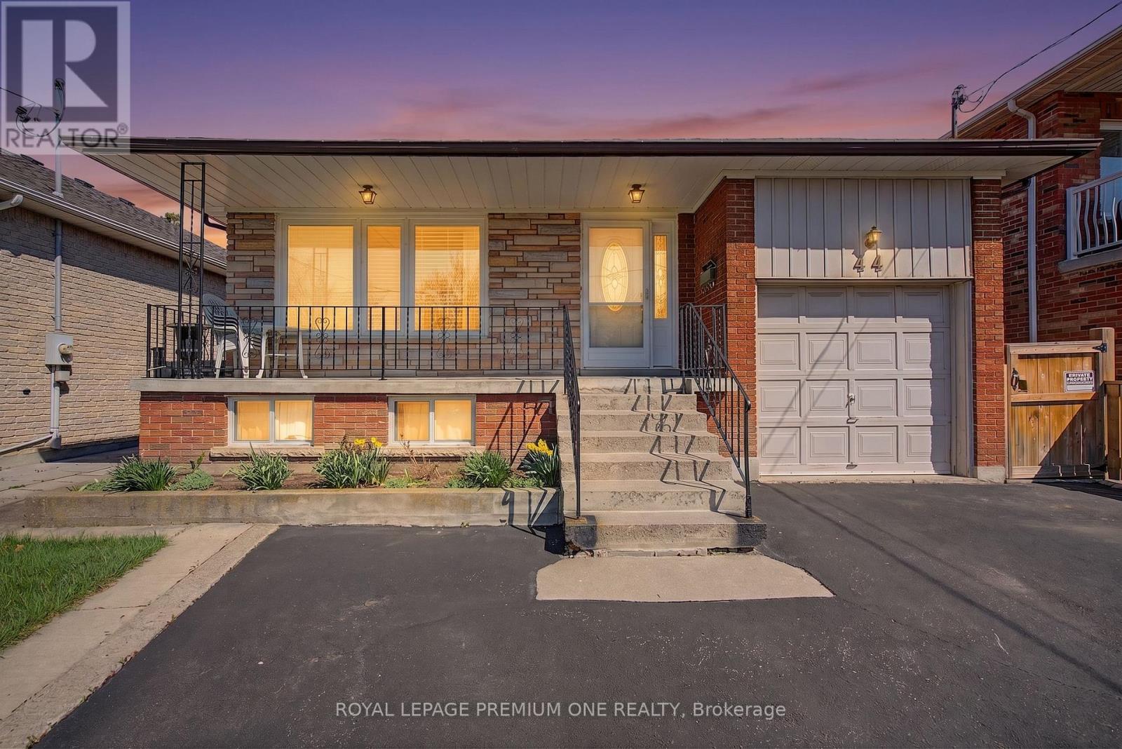 Detached at 44 ELLERBY SQUARE N, Vaughan (West Woodbridge)
