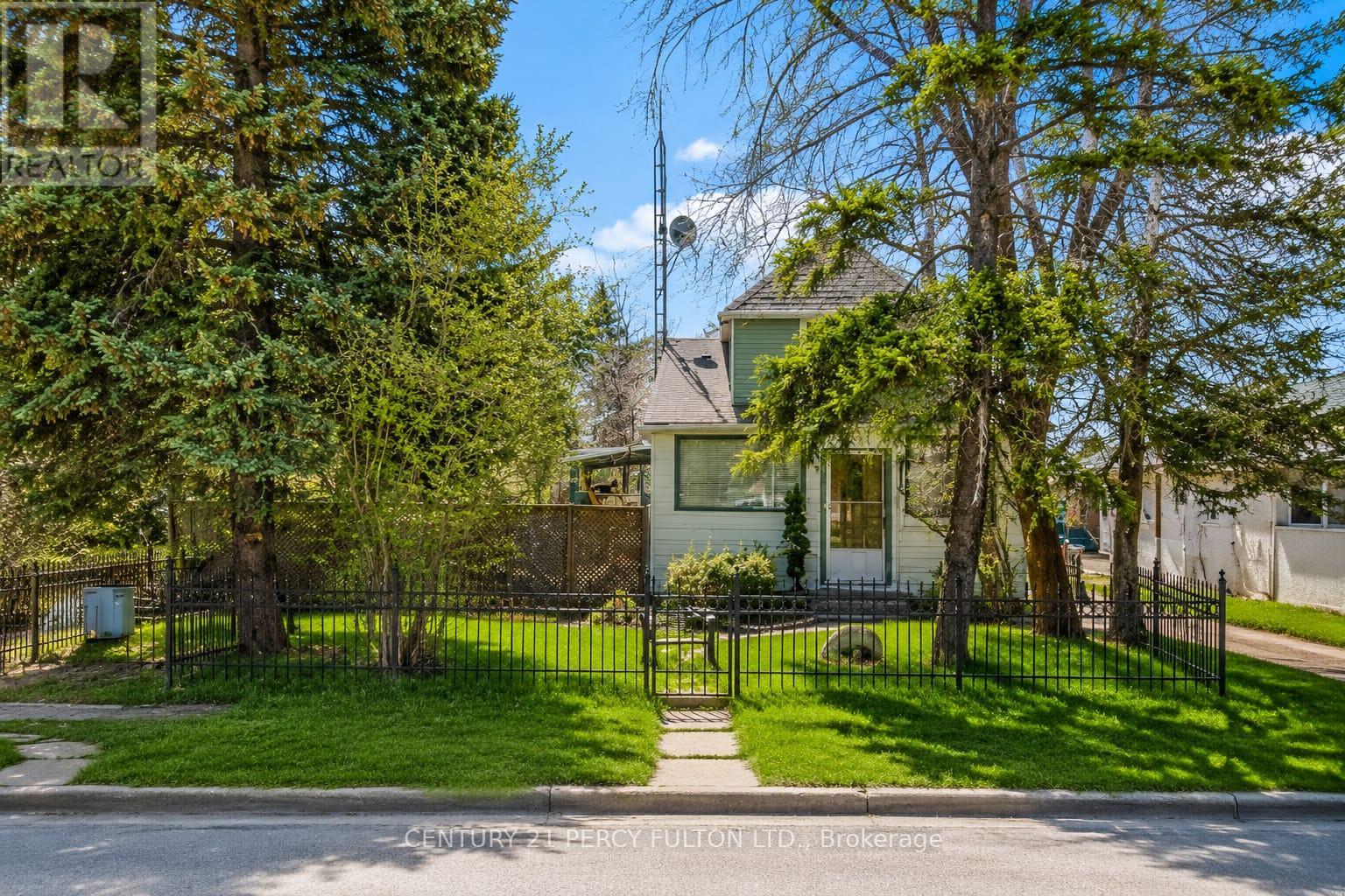 Detached at 595 NORTH LAKE ROAD, Richmond Hill (Oak Ridges Lake Wilcox)