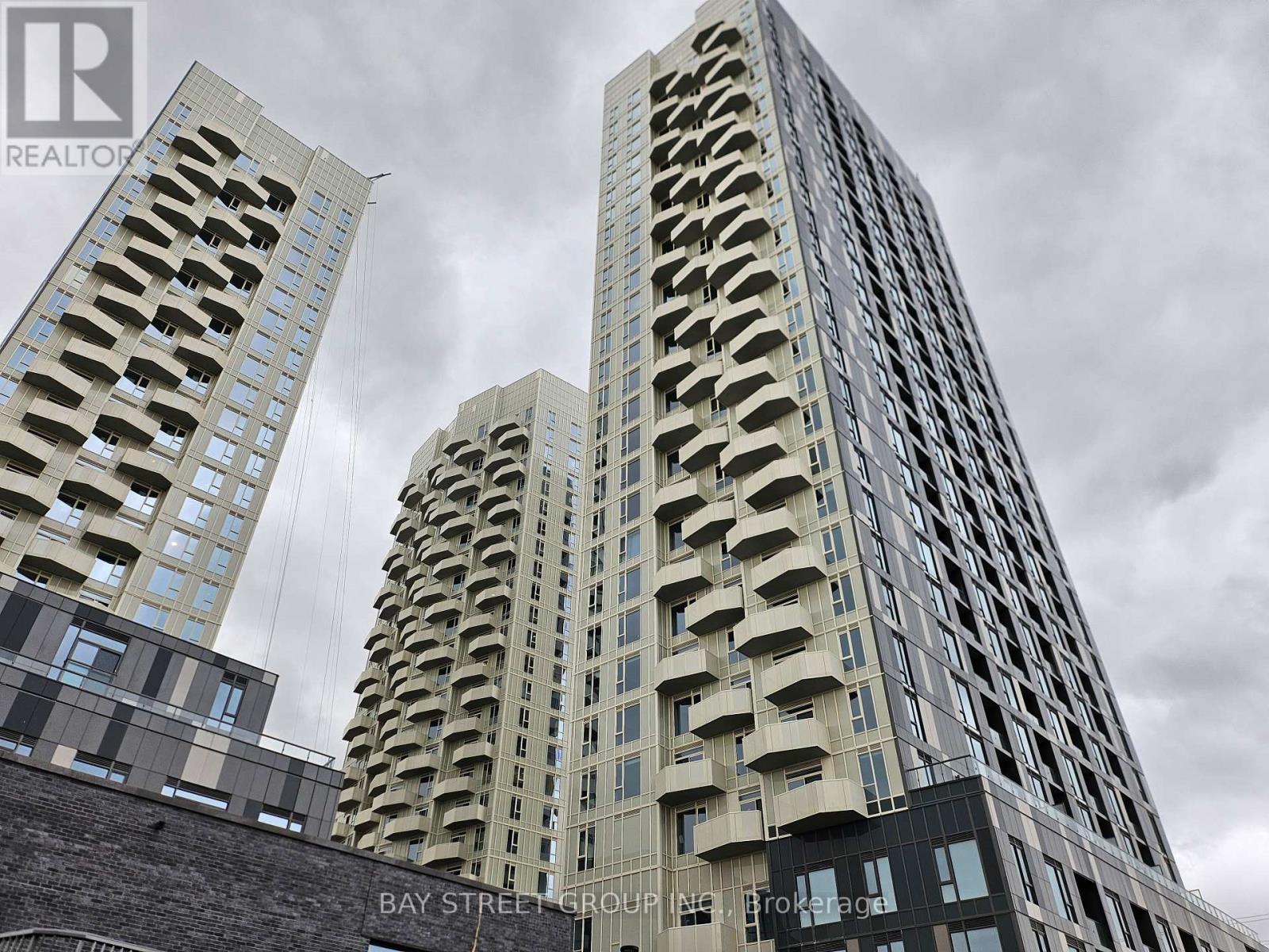 Apartment at 2529 - 498 CALDARI ROAD, Vaughan (Concord)