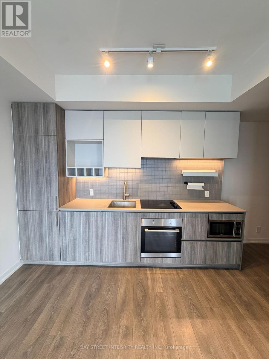 Apartment at 4712 - 5 BUTTERMILL AVENUE, Vaughan (Vaughan Corporate Centre)