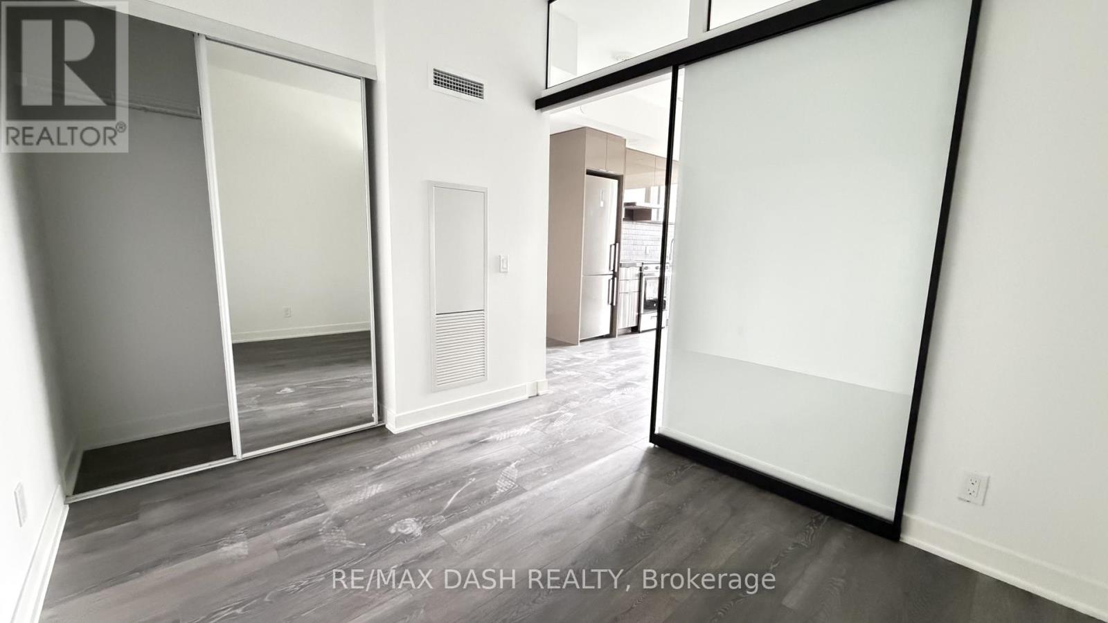 Apartment at 721 - 6 FLAVELLE TRAIL, Vaughan