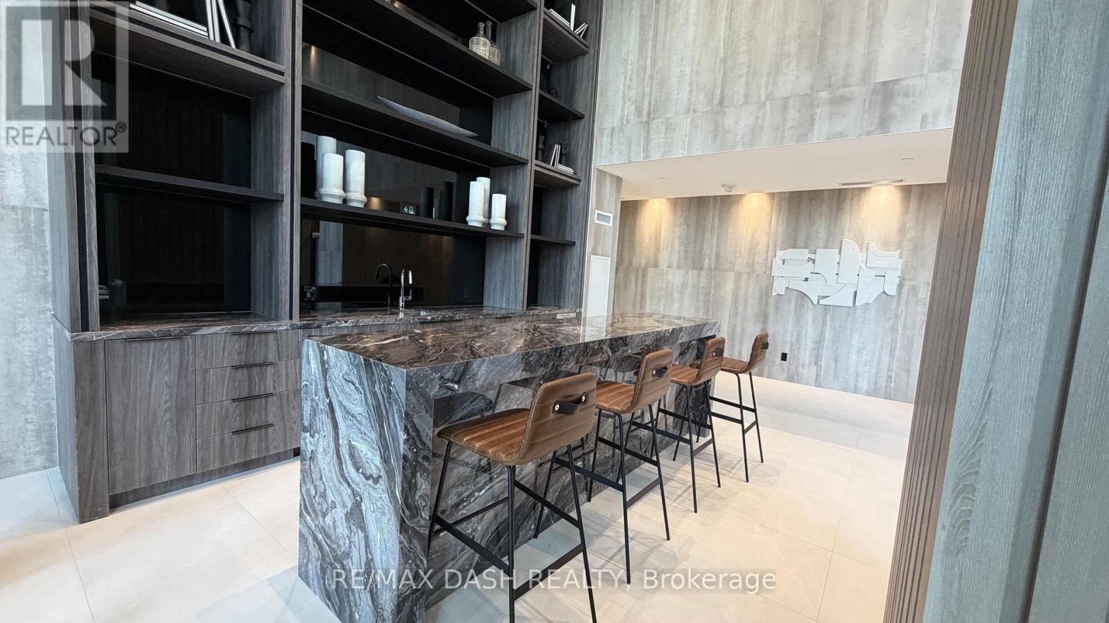 Apartment at 811 - 6 FLAVELLE TRAIL, Vaughan