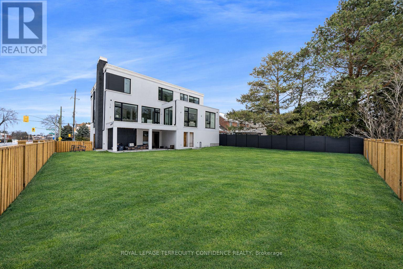 Detached at 85 CRESTWOOD ROAD, Vaughan