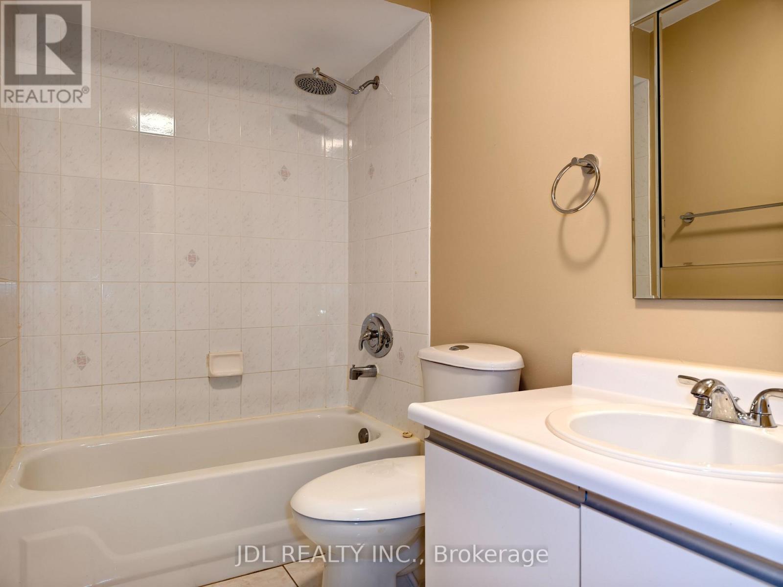 Semi-Detached/Link at 35 KENBOROUGH COURT, Markham