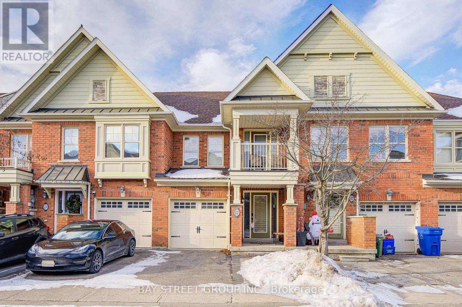 Townhouse at 22 LATITUDE LANE, Whitchurch-Stouffville (Stouffville)