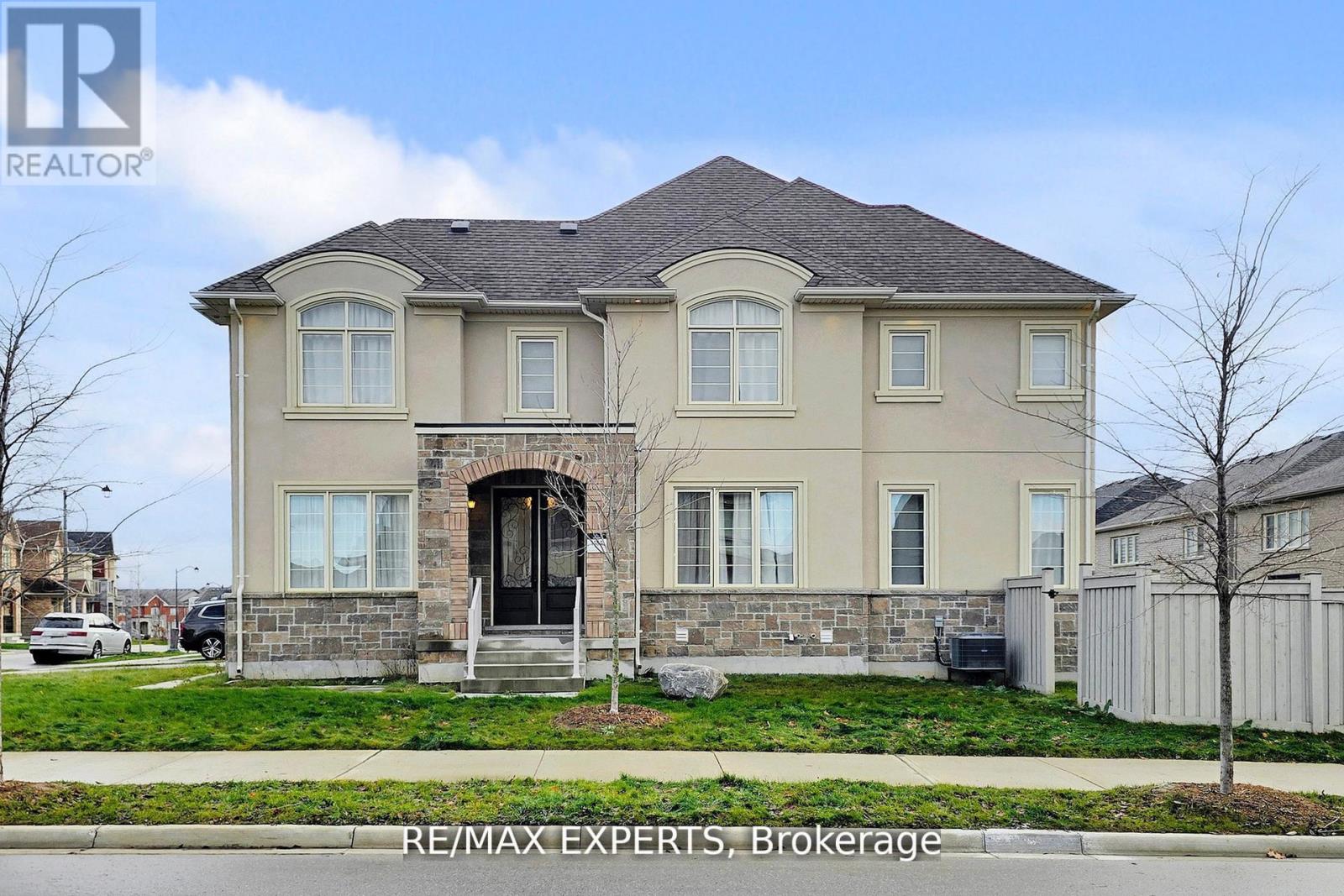 Detached at 167 FREDERICK PEARSON STREET, East Gwillimbury (Queensville)
