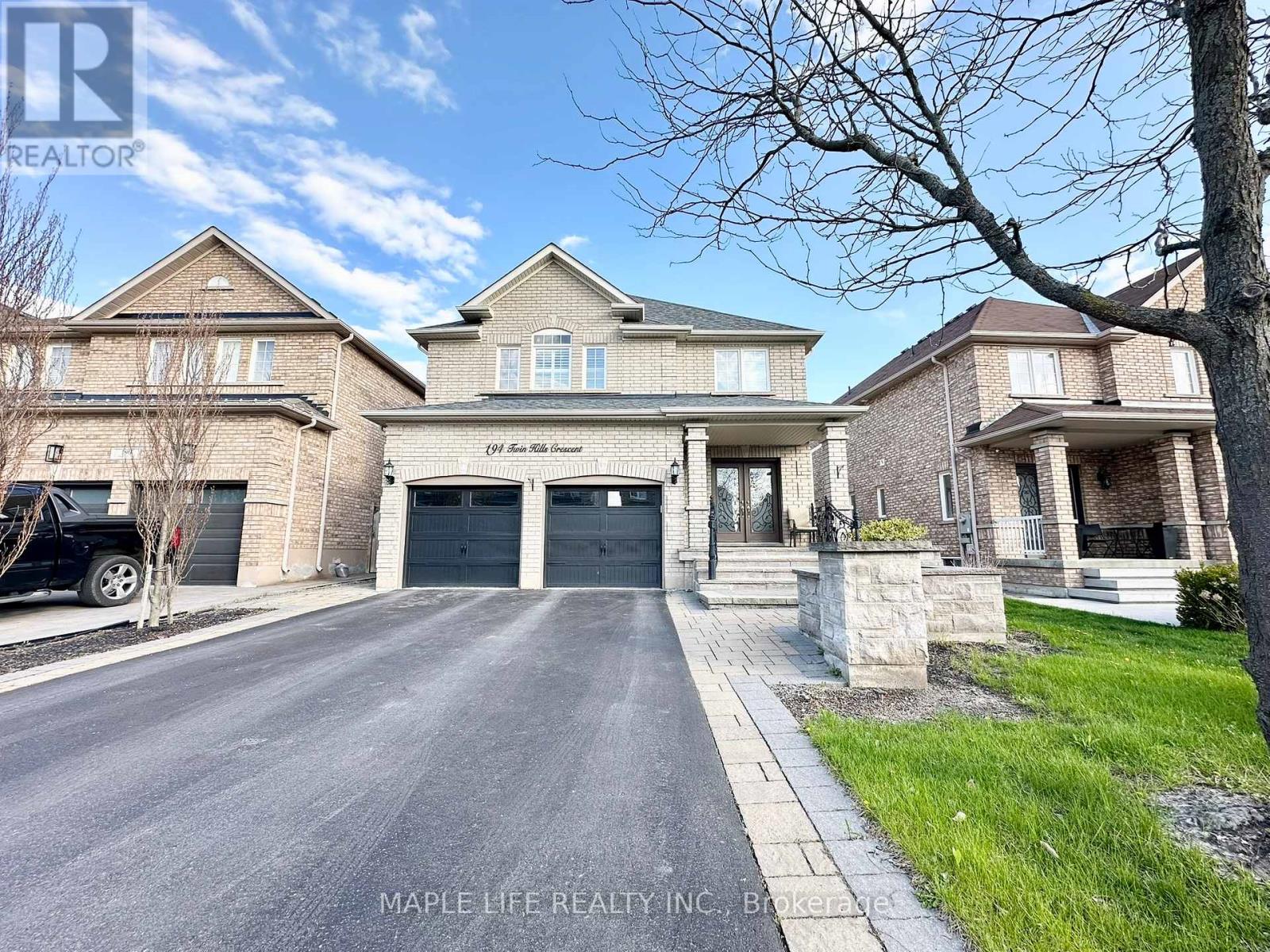 Detached at 194 TWIN HILLS CRESCENT, Vaughan (Vellore Village)
