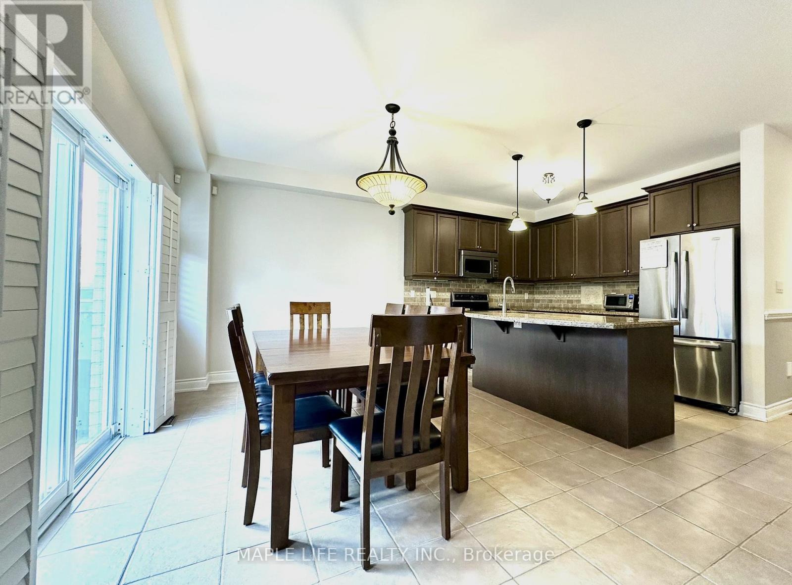 Detached at 194 TWIN HILLS CRESCENT, Vaughan