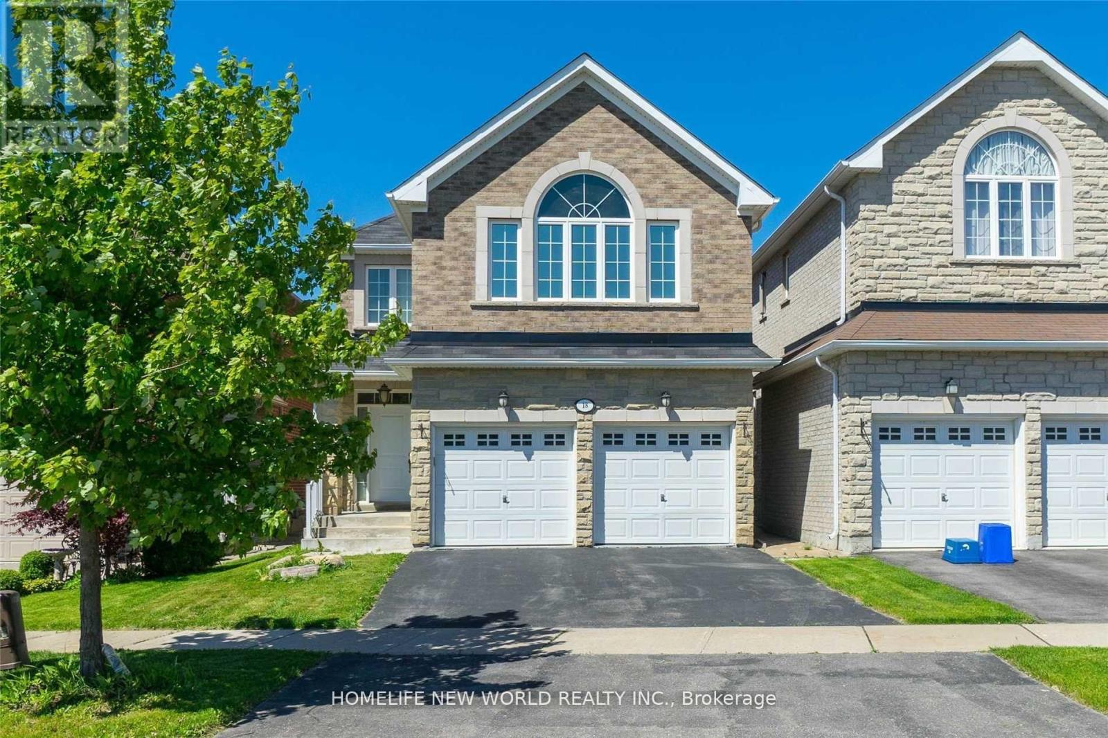 Detached at 18 DANPATRICK DRIVE, Richmond Hill (Rouge Woods)