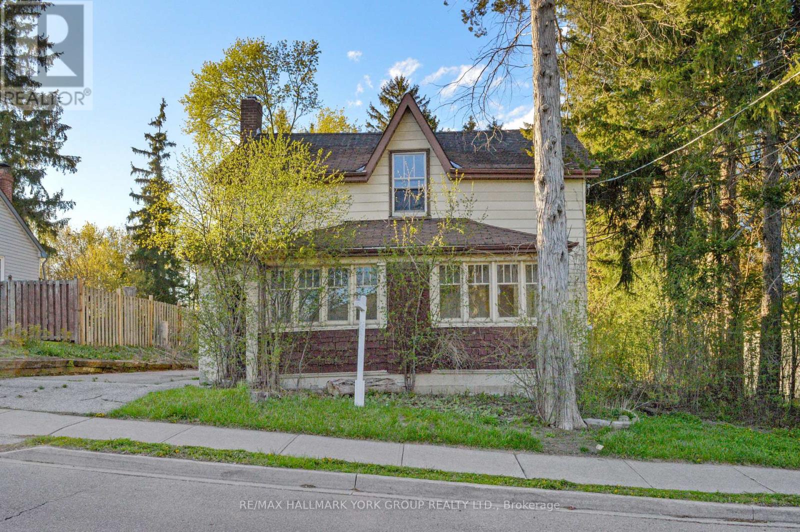 Detached at 148 CENTRE STREET, Aurora (Aurora Village)