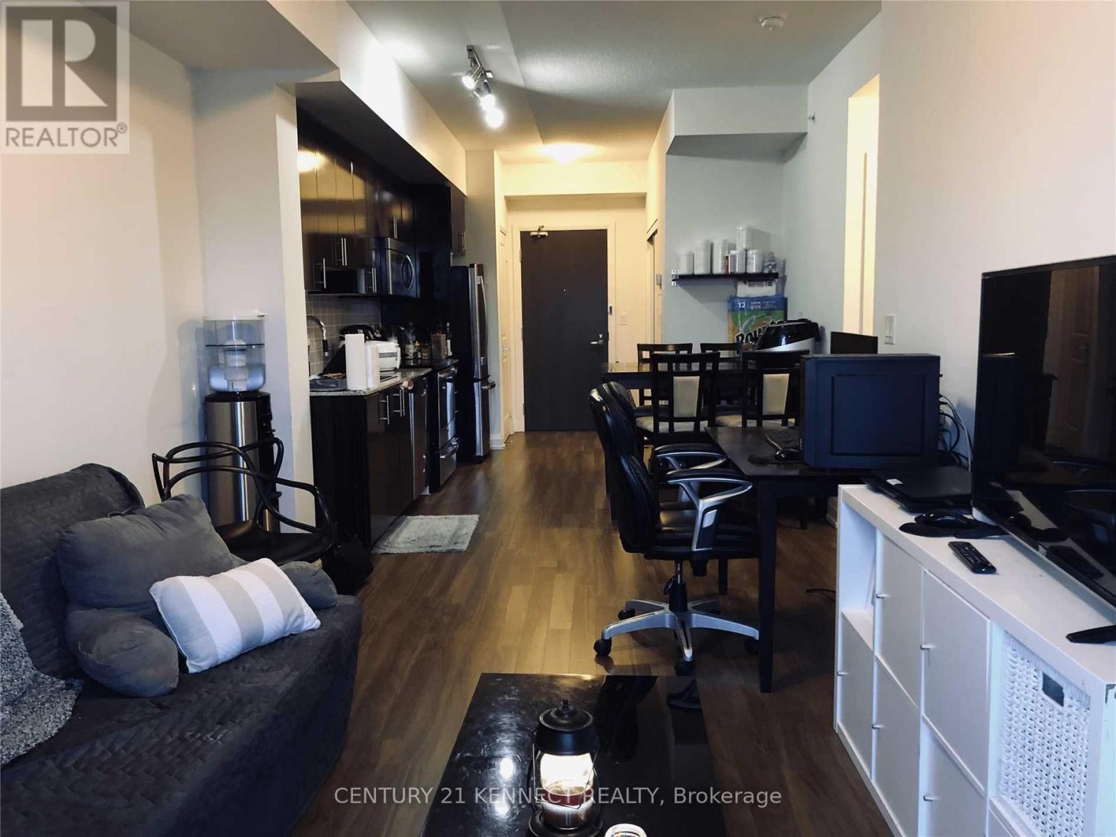 Apartment at 1103 - 7171 YONGE STREET, Markham (Grandview)