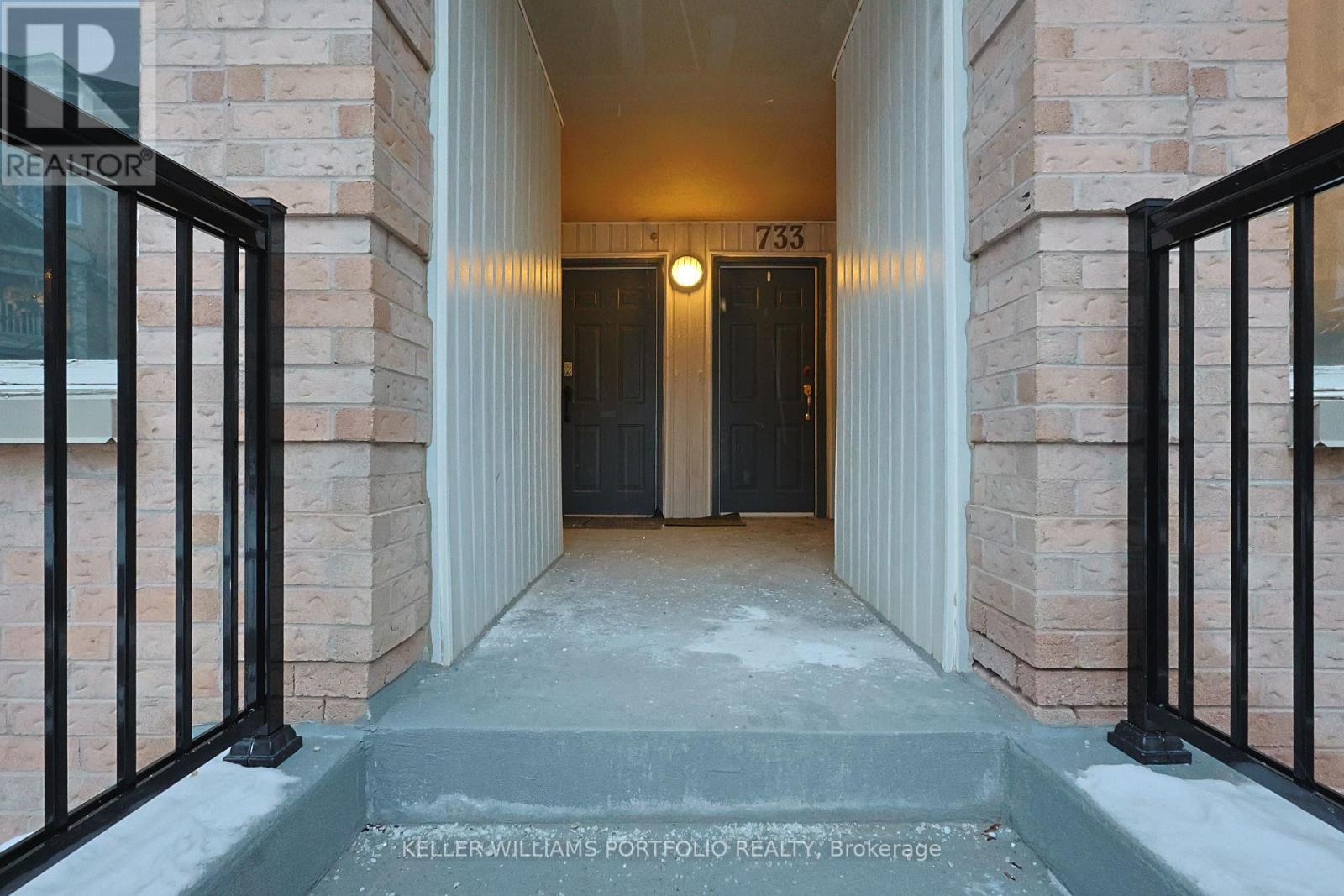 Townhouse at #733 - 75 WELDRICK ROAD E, Richmond Hill (Observatory)