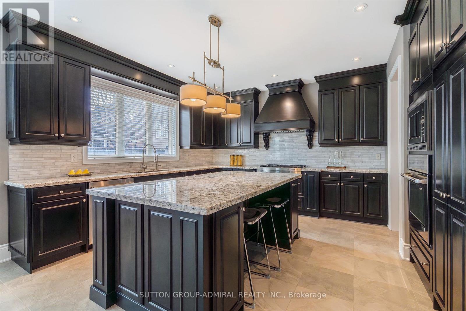 Detached at 8 CHAPEL GULLY TRAIL, King