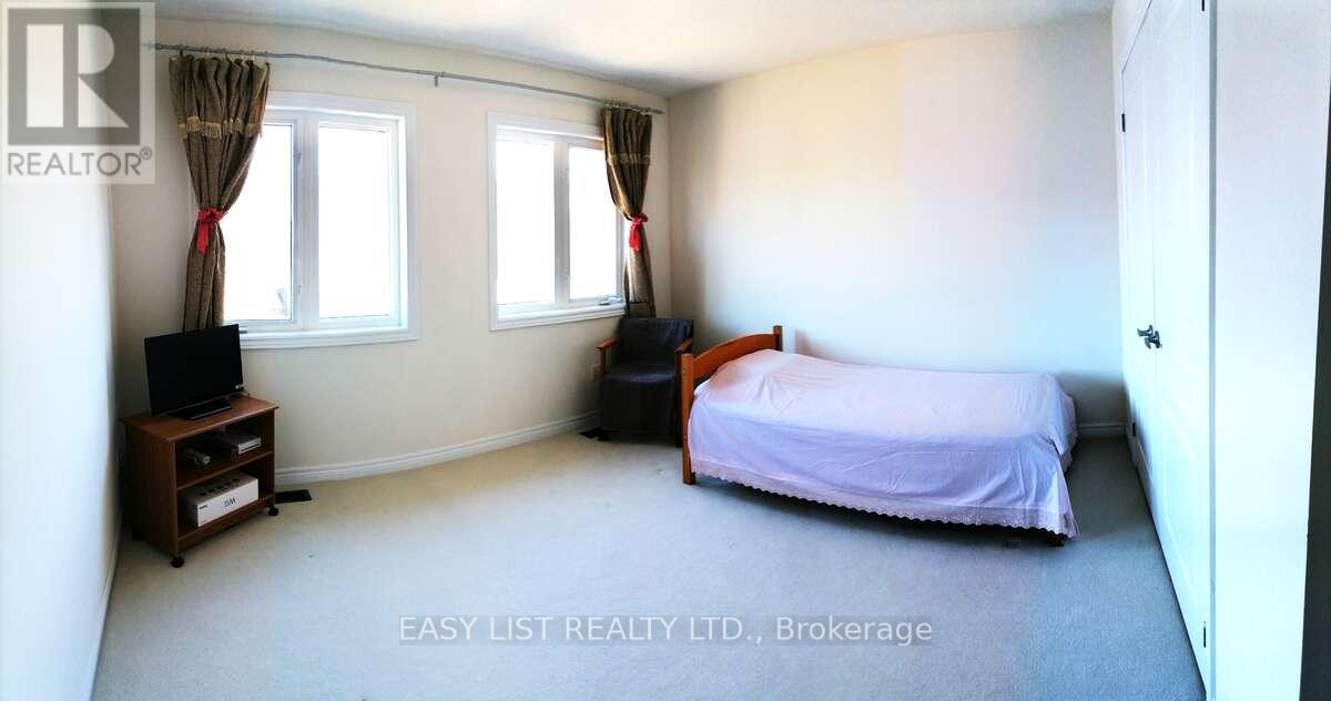 Detached at 16 GROVEWOOD STREET, Richmond Hill