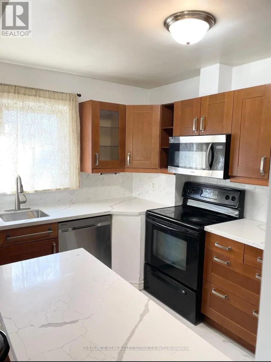 Detached at MAIN FL - 78 TORMORE DRIVE, Richmond Hill