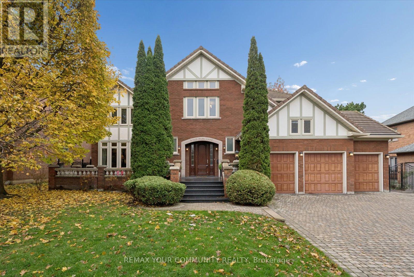 Detached at 8 OLD PARK LANE, Richmond Hill (Bayview Hill)