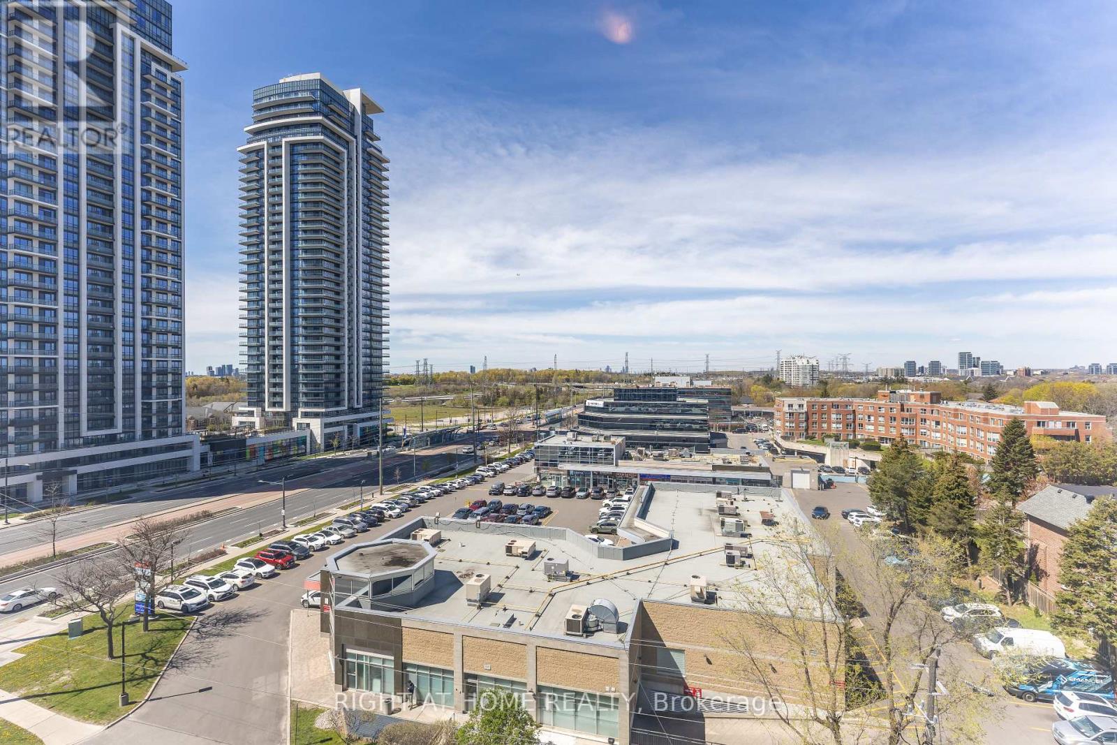 Apartment at 1021 - 370 HIGHWAY 7 E, Richmond Hill