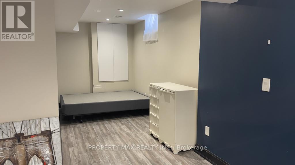 Detached at LOWER - 205 MONTE CARLO DRIVE N, Vaughan