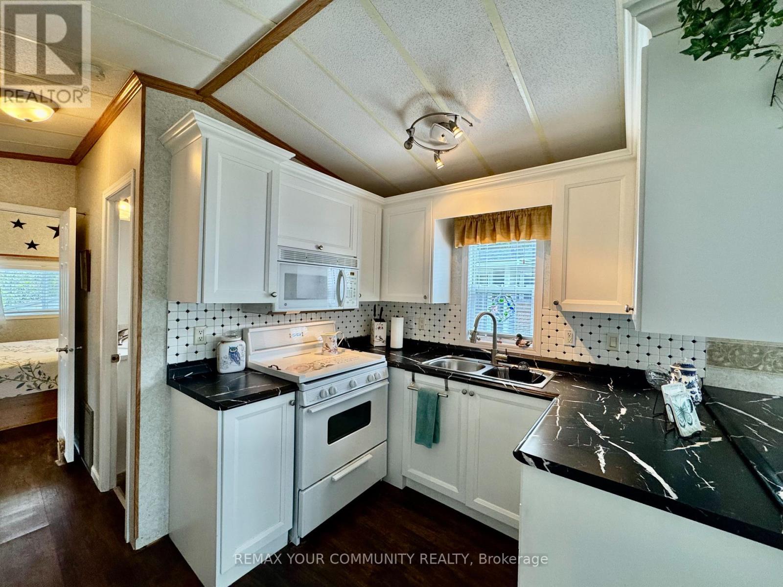 Detached at 323 - 285 CRYDERMANS SIDE ROAD, Georgina
