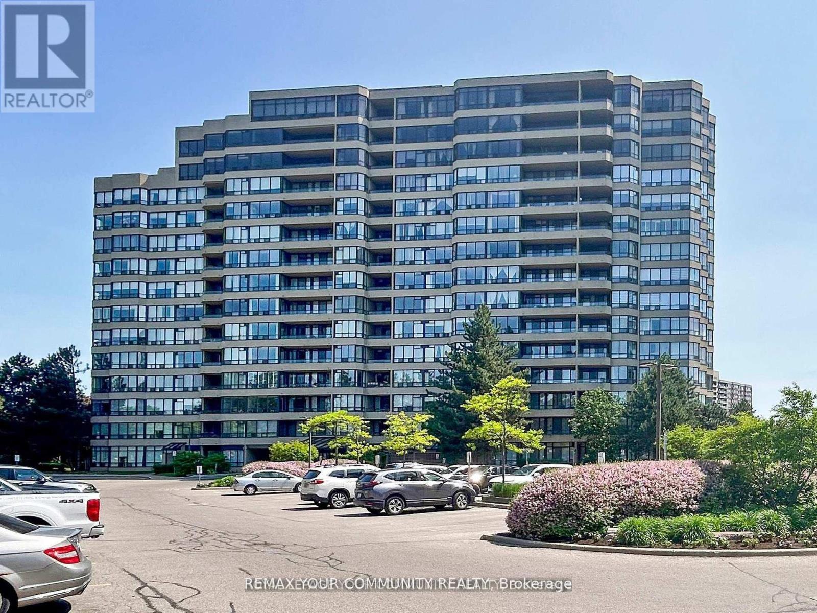 Apartment at 324 - 32 CLARISSA DRIVE, Richmond Hill (Harding)