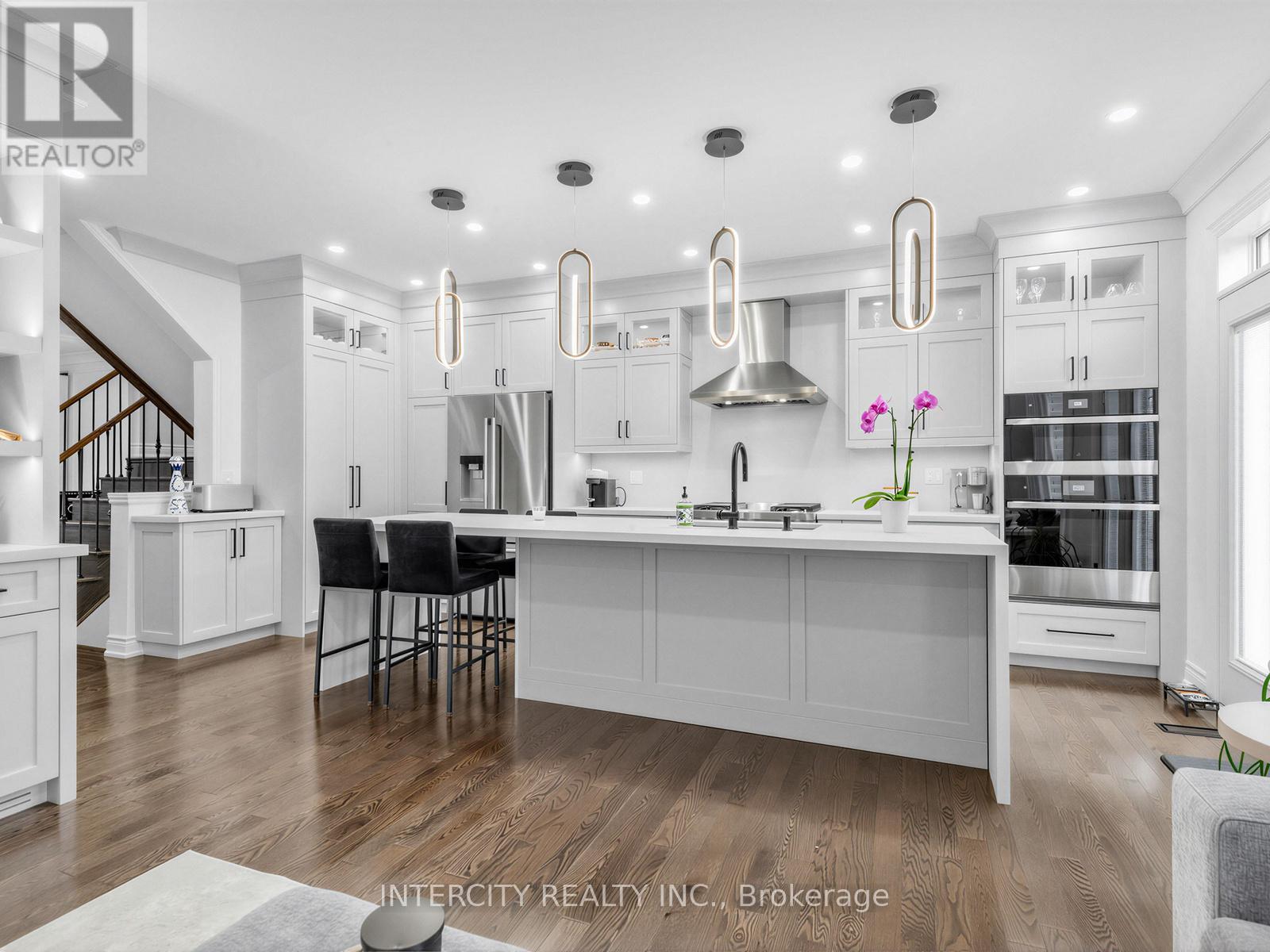 Detached at 322 MOODY DRIVE, Vaughan (Kleinburg)