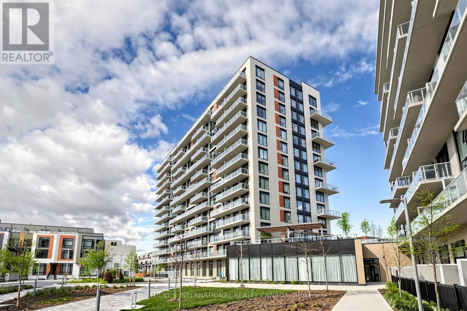Apartment at 1132 - 2 DAVID EYER ROAD, Richmond Hill